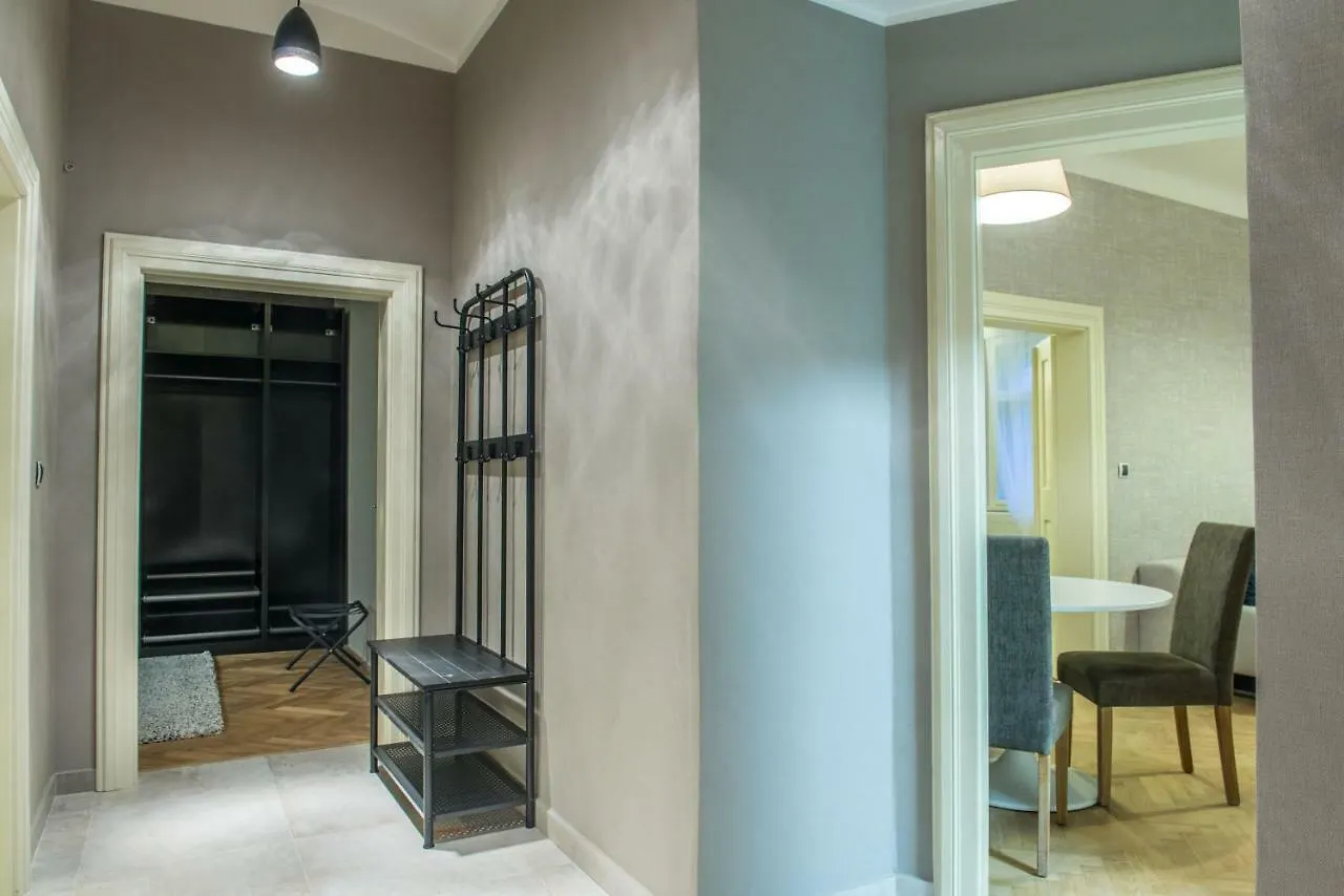Exclusive 3 Bedroom Top-Notch Flat, Great Location Prag