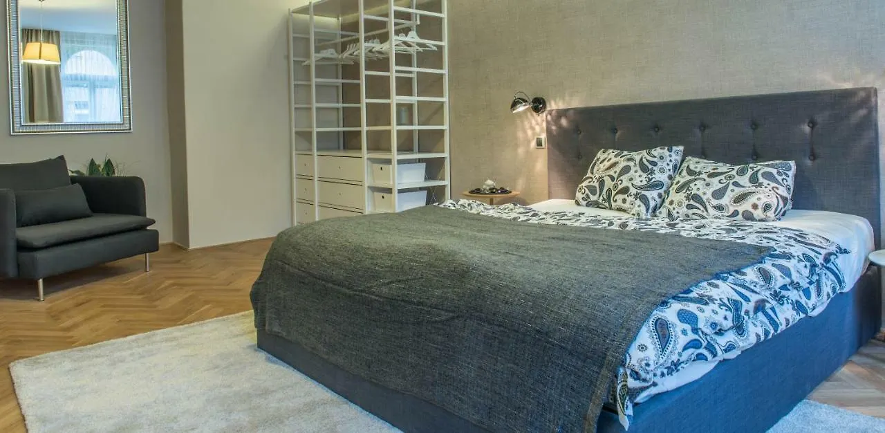 Exclusive 3 Bedroom Top-Notch Flat, Great Location Prag 0*,